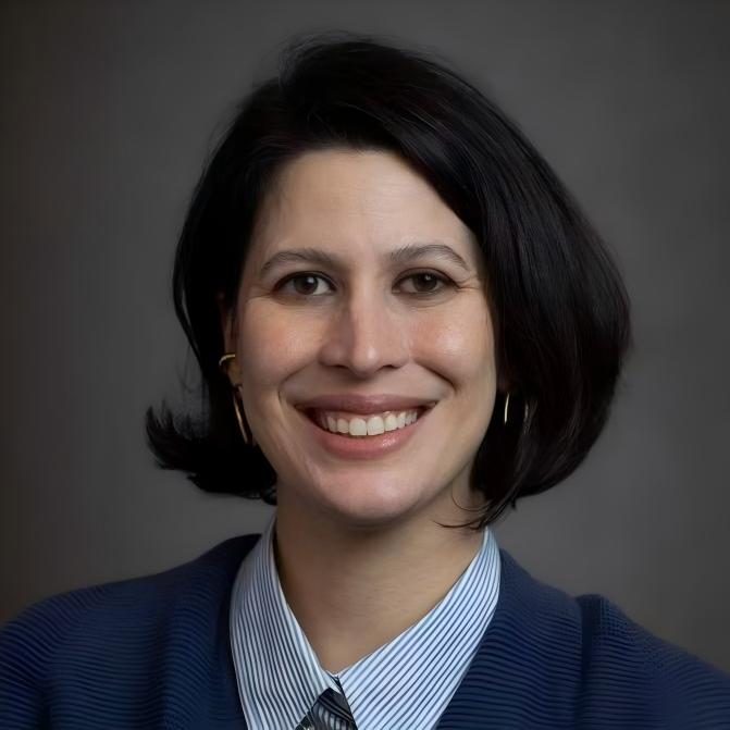 Ana Luiza Bravo e Paiva.jpg