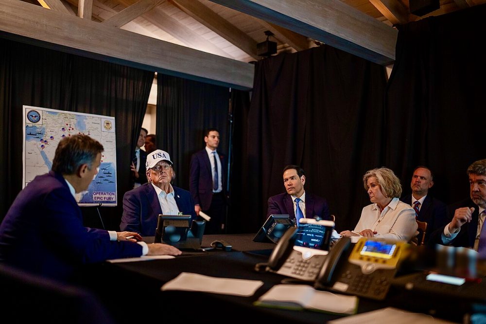 President_Donald_J._Trump_oversees_Operation_Epic_Fury_at_Mar-a-Lago_Palm_Beach_FL_Feb._28_2026._White_House_photo_by_Daniel_Torok_55121599389-1000x666.jpeg
