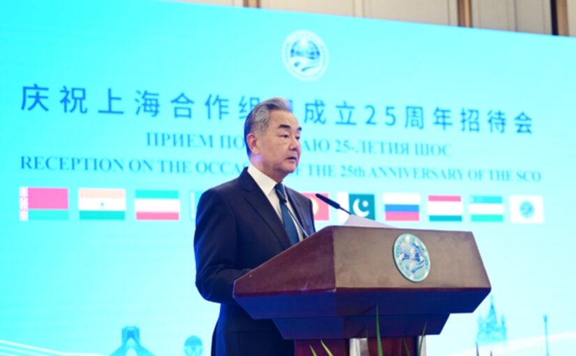 王毅.jpg